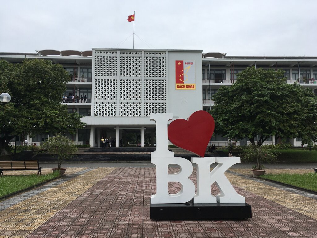 ハノイ工科大学との意見交換