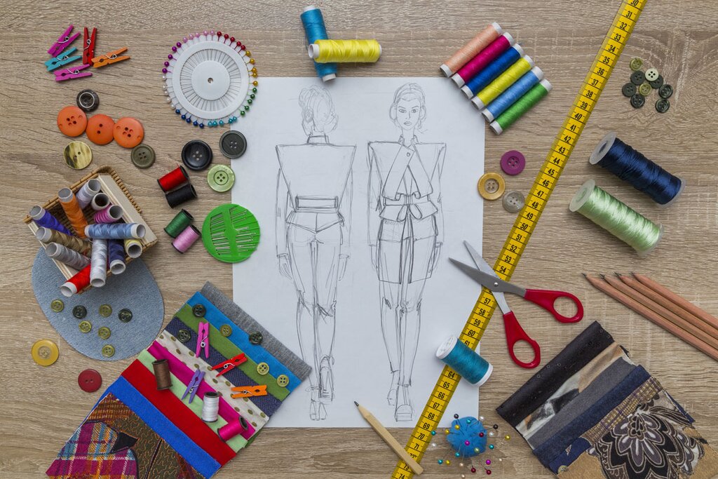 ファッションデザイナーのお仕事とは？またファッションデザイナーになる為には？